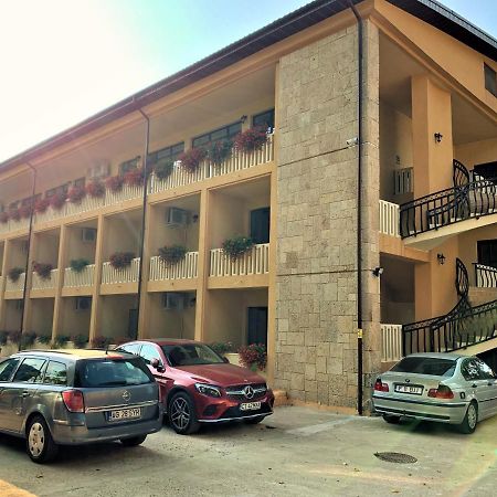 Hotel Pinguin Eforie Nord Exterior photo